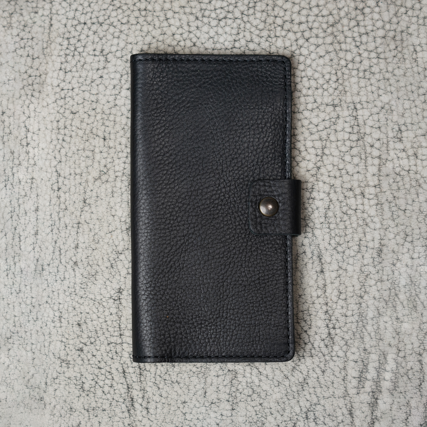 Clark Leather Checkbook Cover | Dymnos Black
