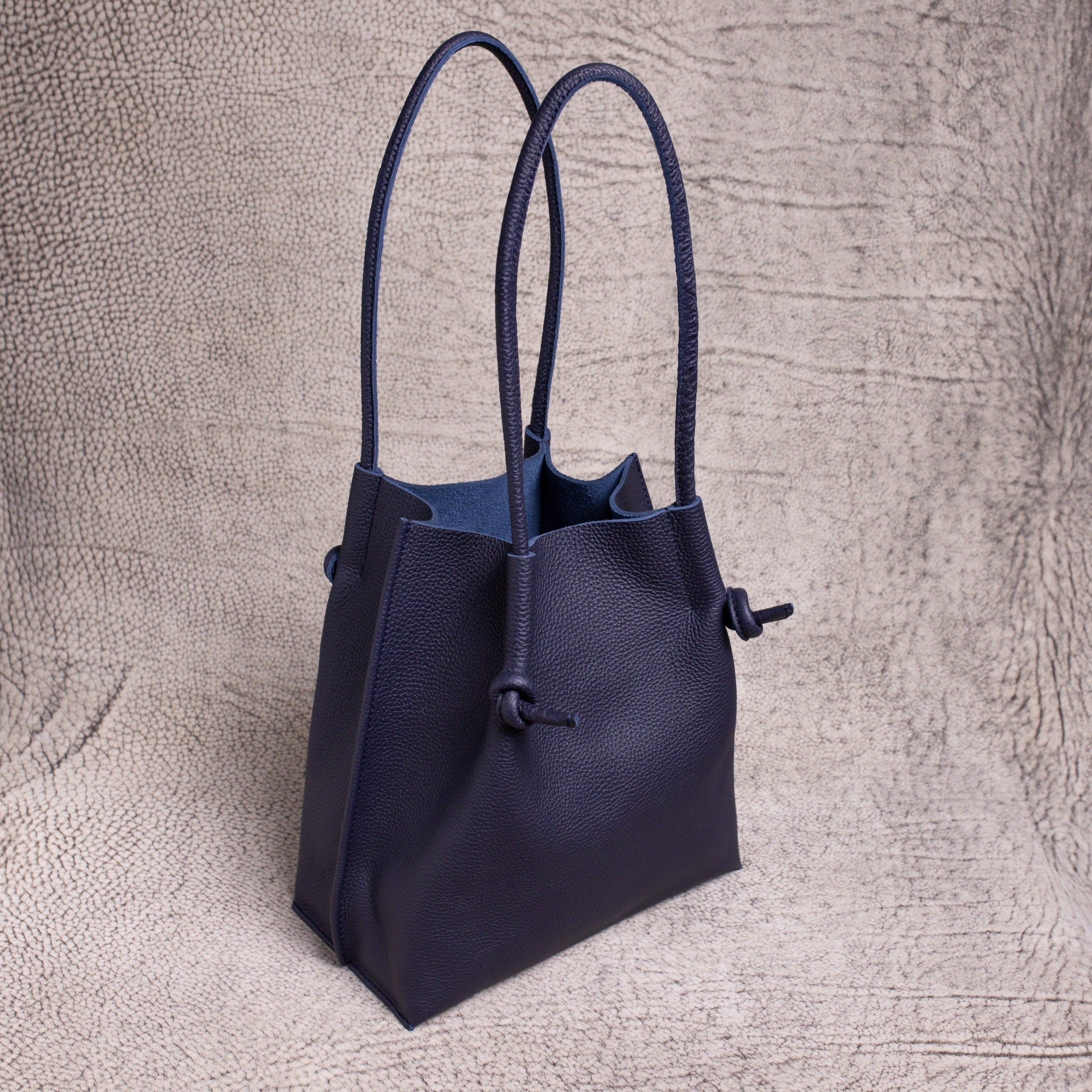 Flora Everyday Leather Tote | Togo Calf Navy Blue – Atelier Pegai